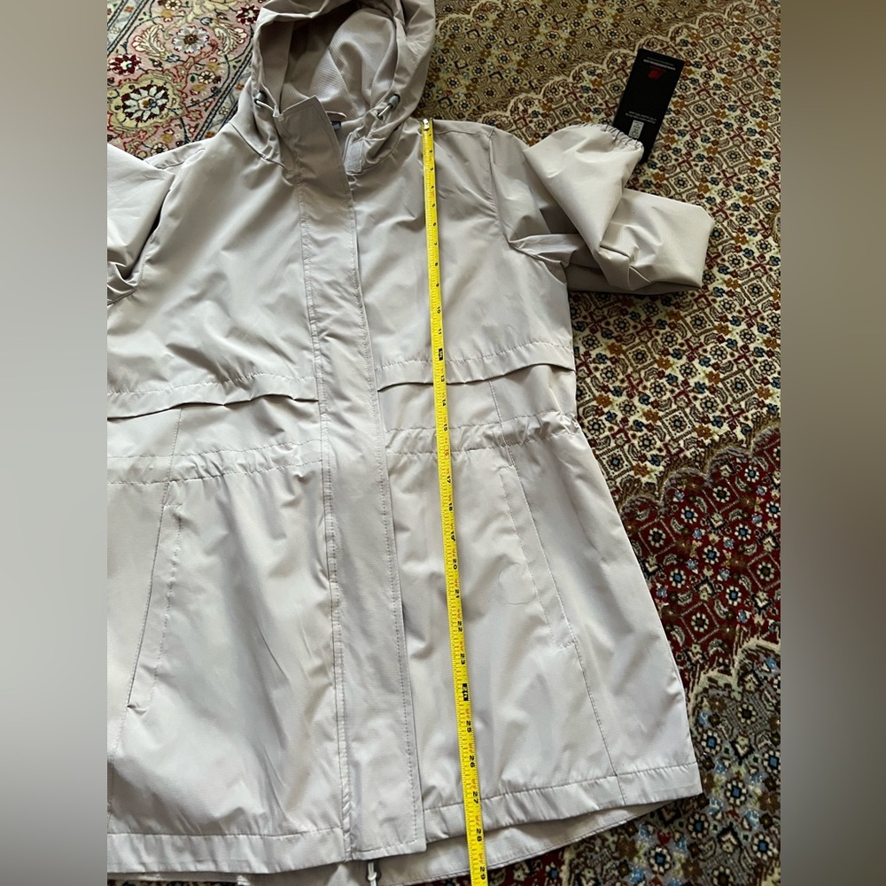 New Balance (R $98) WaterProof Hoodie Jacket NWT - Picture 7 of 12